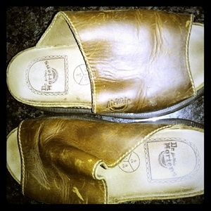 Doc martin slides